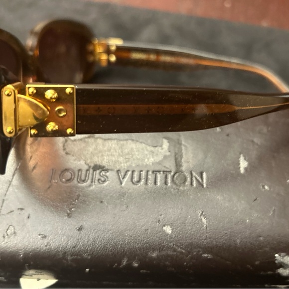 LV sunglasses - Picture 6 of 6